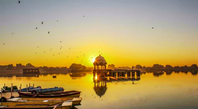 gadisar lake