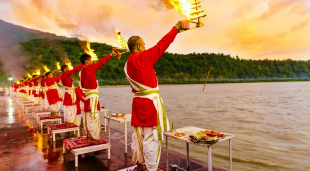 triveni ghat ganga aarti
